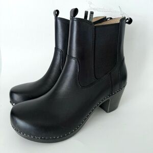 NEW Dansko Shayna Heeled Calf Leather Chelsea Clogs Boot Side Zip